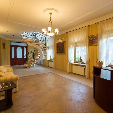 10 Rooms ลวีฟ ภายนอก รูปภาพ