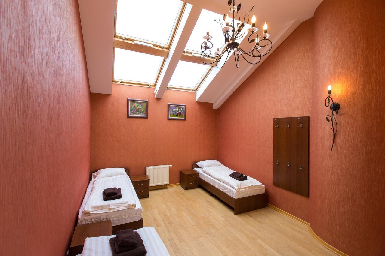 10 Rooms ลวีฟ ภายนอก รูปภาพ