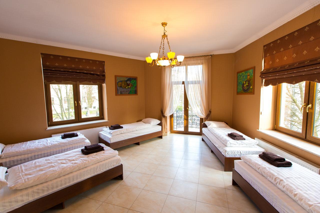 10 Rooms ลวีฟ ภายนอก รูปภาพ