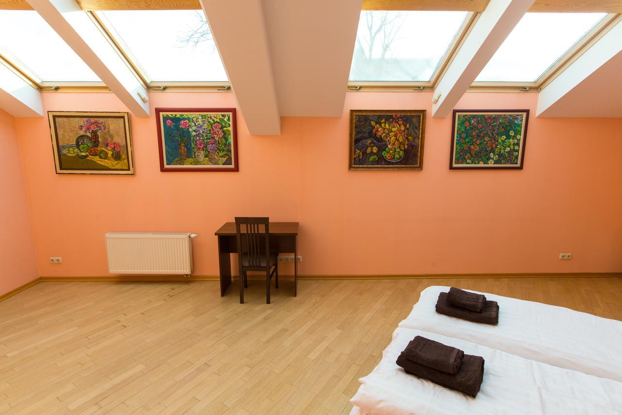 10 Rooms ลวีฟ ภายนอก รูปภาพ